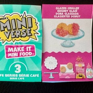 Glazed cruller donuts cafe series 3 
Miniverse make it mini food
